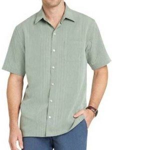 Mens Sport Shirt Van Heusen Small Green Short Sleeve Button Up Collared 1 Pkt